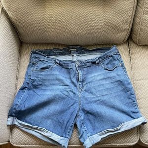 Liverpool Kaiden Cuffed Shorts 20w